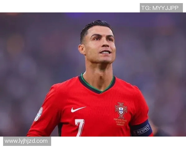 高清女生足球球星风采展示帅气与力量并存的竞技魅力